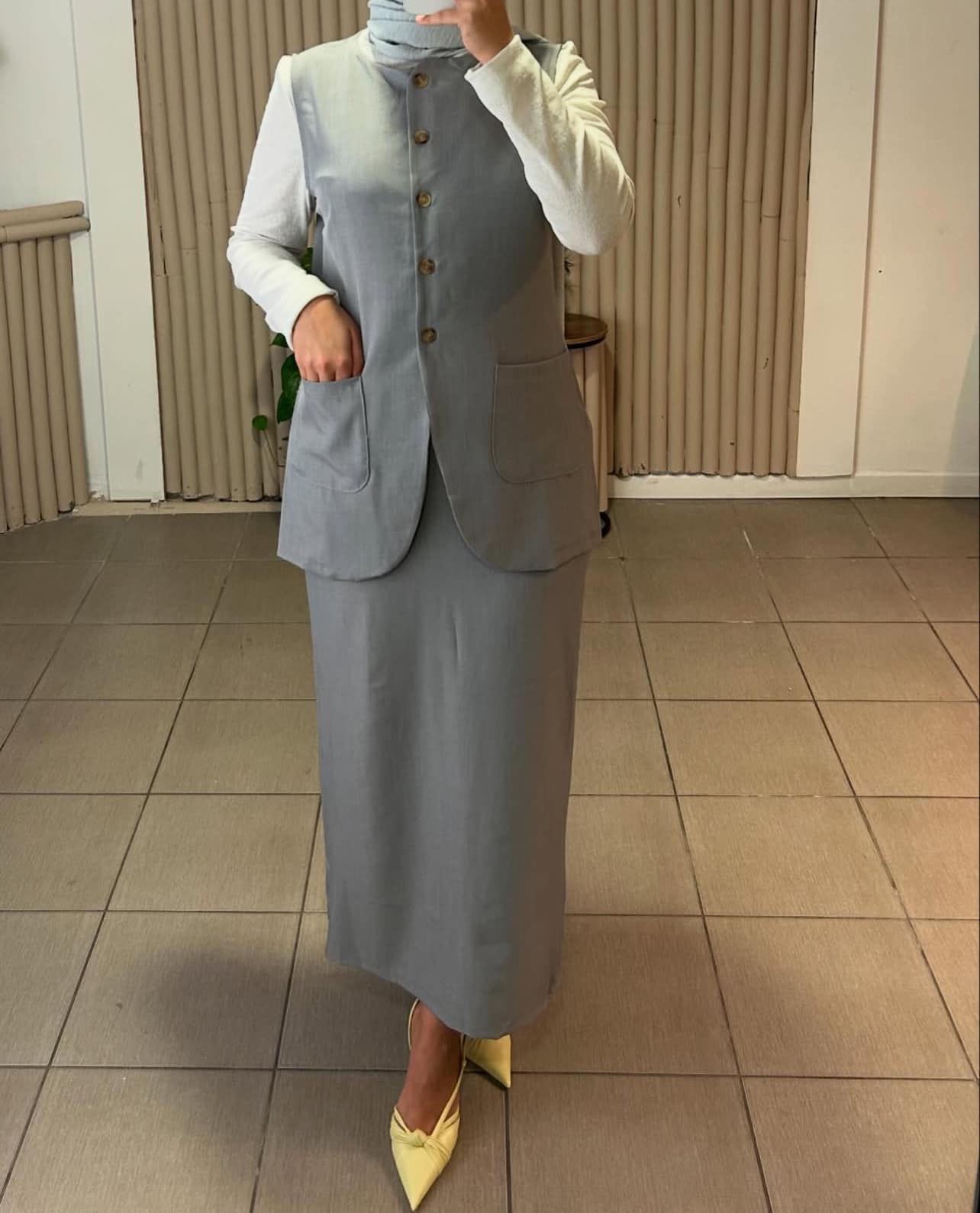 Ensemble jupe+ gilet sans manche