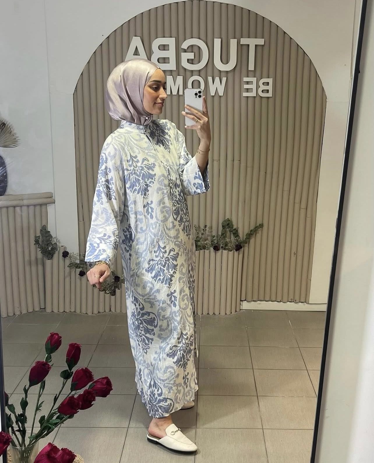 ROBE A MOTIFS