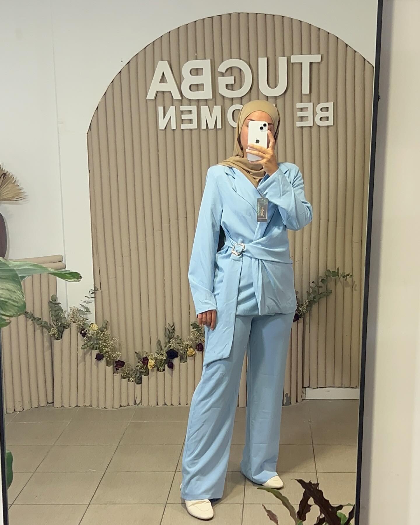 ENSEMBLE CROISÉ