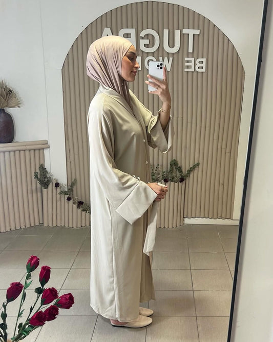 ABAYA BOUTONNEE